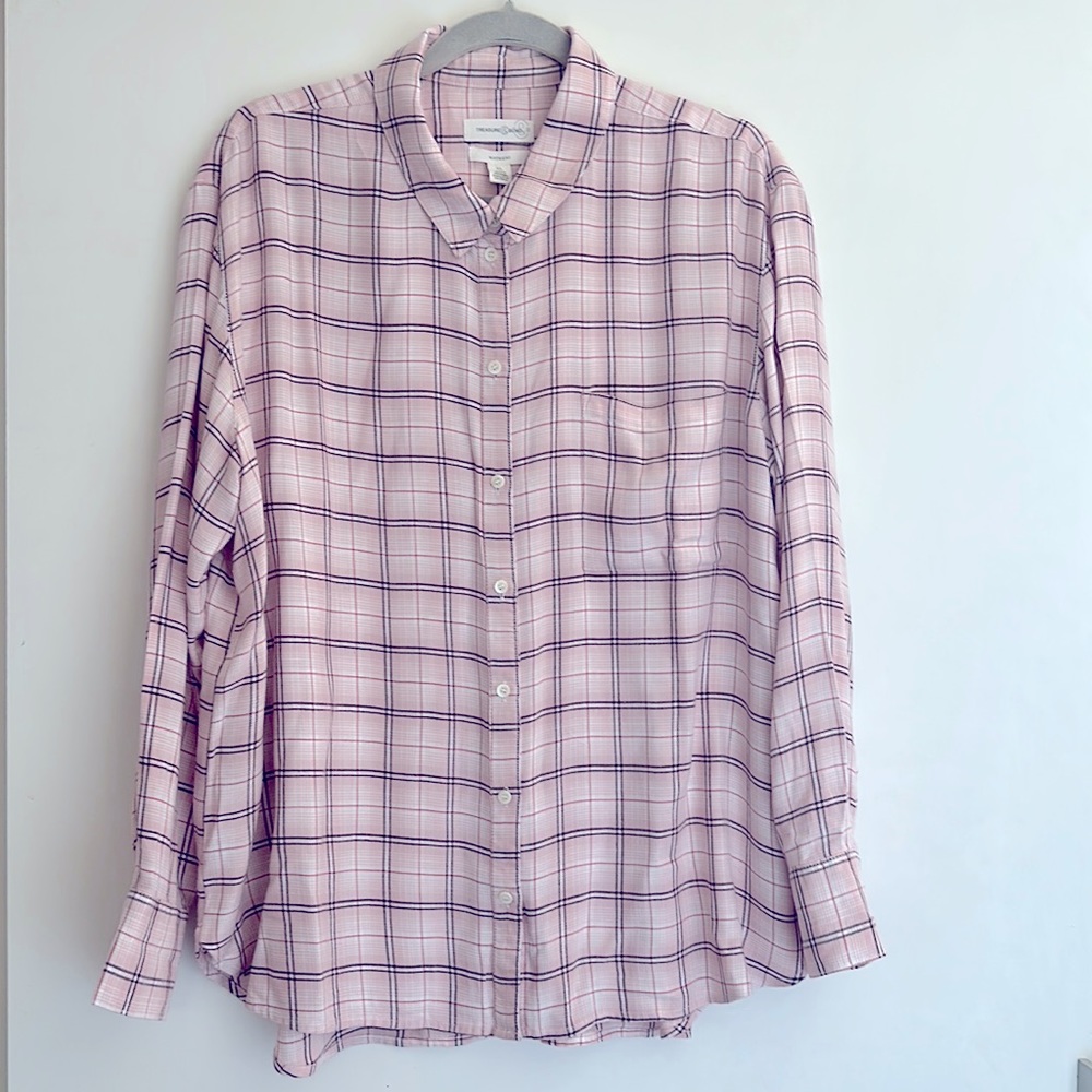 Treasure & Bond Boyfriend XL super soft & comfortable, beautiful shade of pink.